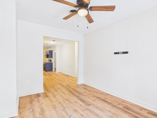Building Photo - 411 Gilmer St