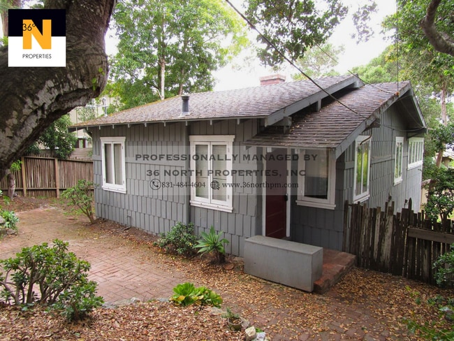 Primary Photo - Cozy 2 bed 1 bath in Downtown Carmel minutes away from Carmel Beach