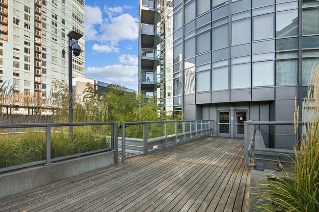 Building Photo - 3601 S River Pkwy
