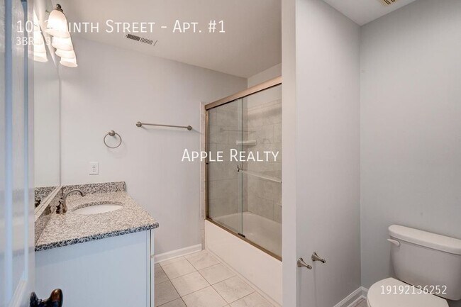 Building Photo - 1013 Ninth Street-Apt. #1