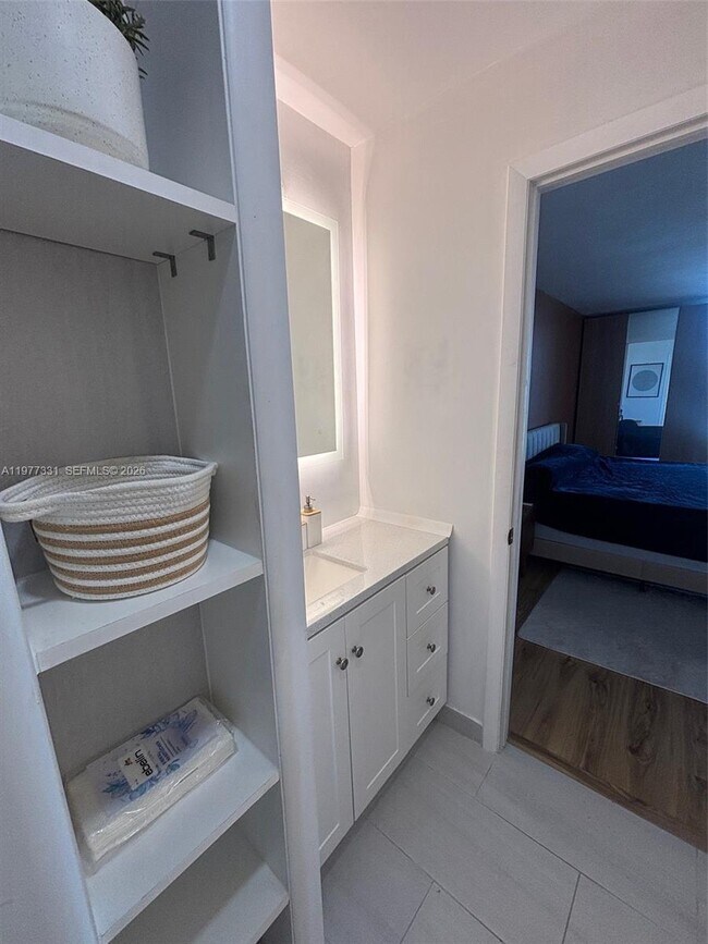 Building Photo - 2350 NE 135th St