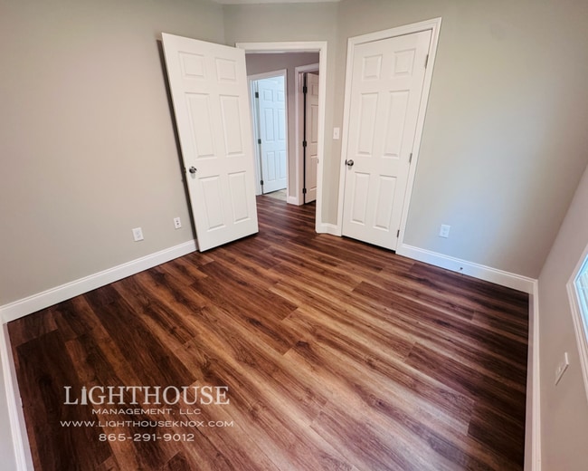 Building Photo - Charming 3-bedroom house in Halls!