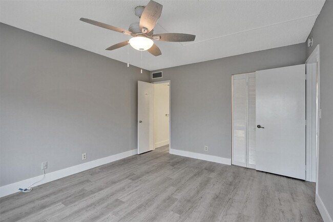 Building Photo - 1541 S Ocean Blvd