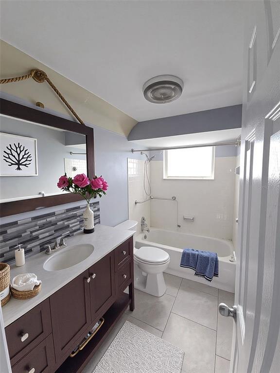 Building Photo - 3513 Westchester Dr