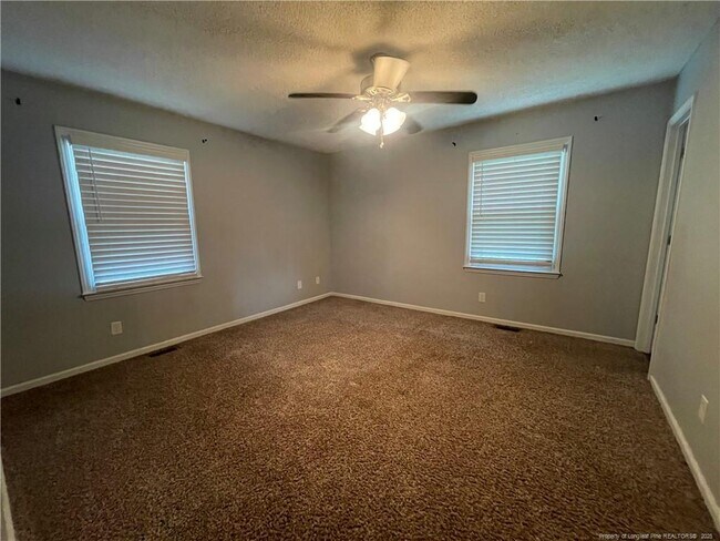 Building Photo - 7183 Largo Pl
