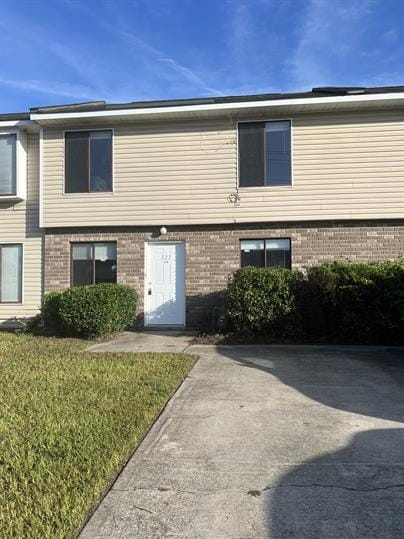 Primary Photo - 327 Beverly St