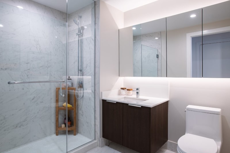 Building Photo - 102 W Hill St