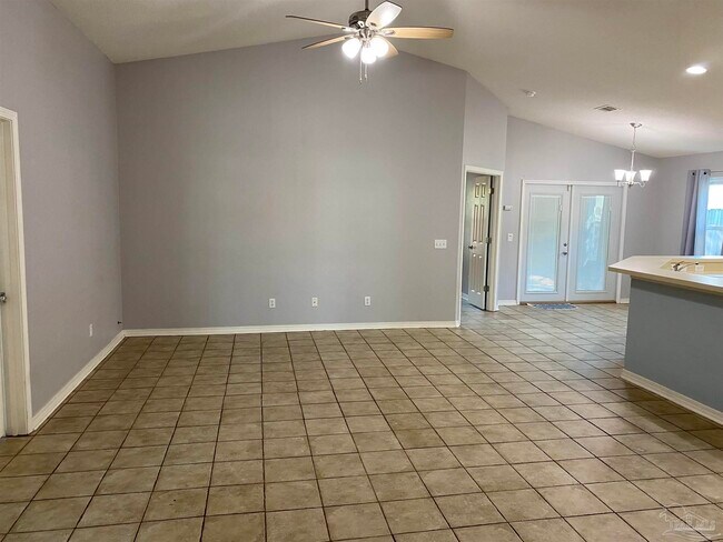Building Photo - 327 Mizzen Ln