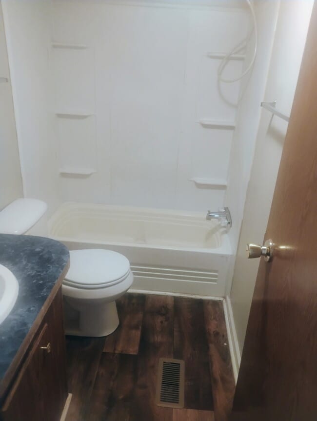 Building Photo - Chris McG 740