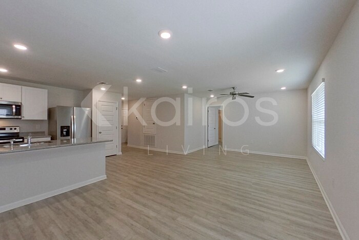 Building Photo - 108 Swallowtail Ln