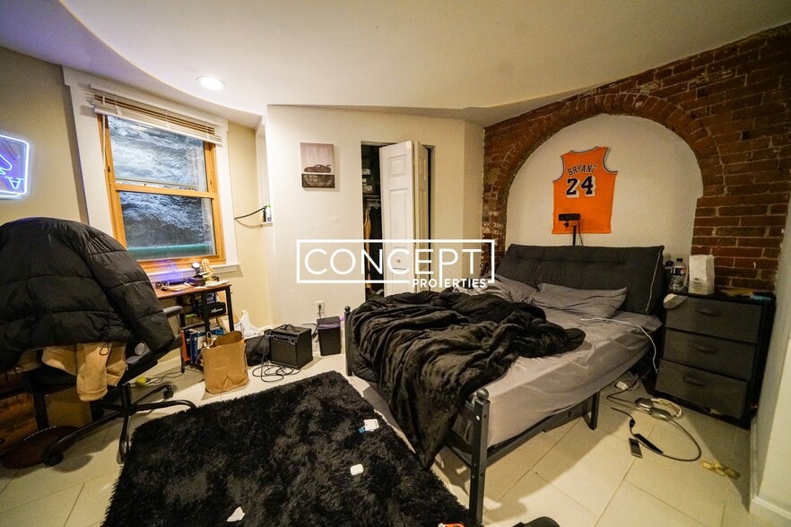 Building Photo - 480 Massachusetts Ave