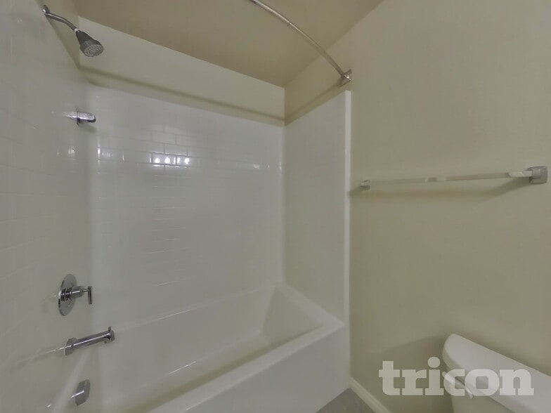 Building Photo - 7237 Halo Falls St