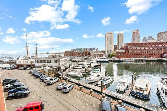 Building Photo - 51 Commercial Wharf W