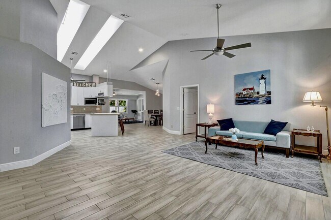 Primary Photo - 1212 Mulberry Pl