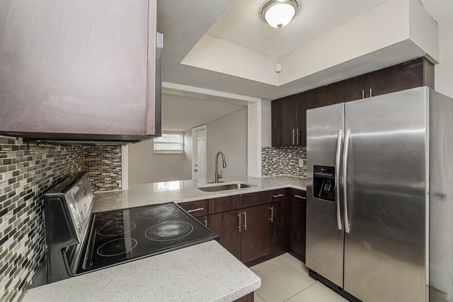 Building Photo - 1321 SW 21st Way