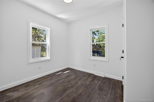 Building Photo - 60 Jeanibo Rd