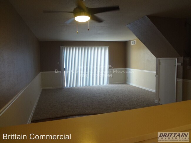 Building Photo - 4725 Marconi Ave
