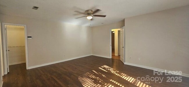 Building Photo - 3738 Sweetgrass Ln