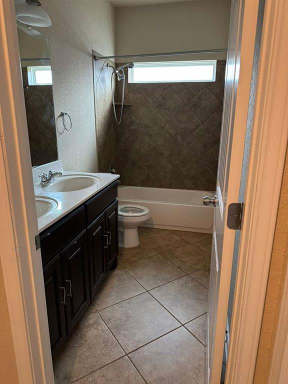 Building Photo - 9626 Common Law