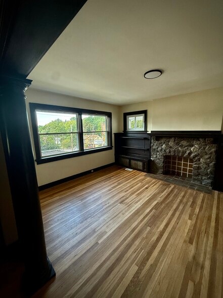 Living Room - 2024 Perrysville Ave