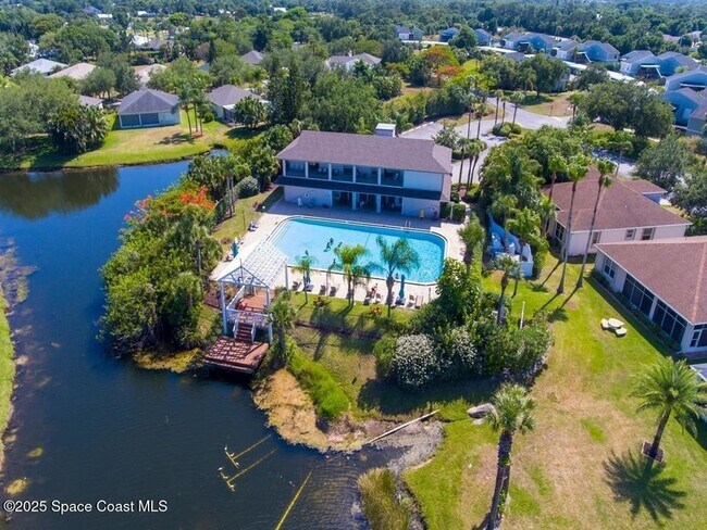 Building Photo - 1150 Breezy Way