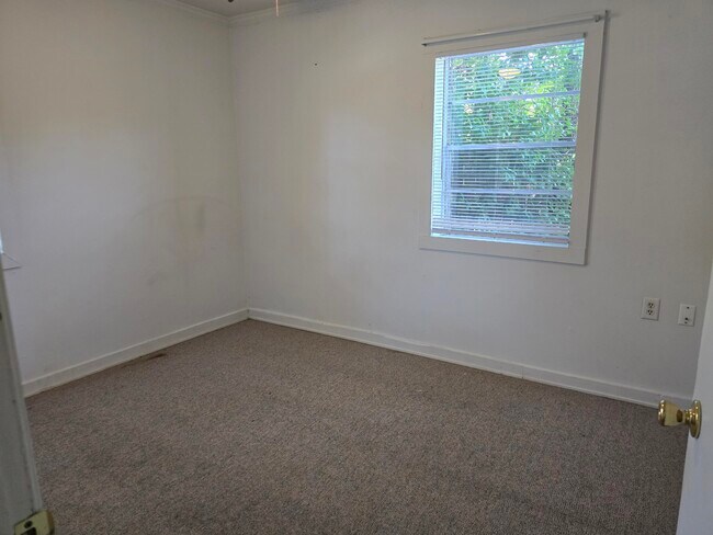 Building Photo - 551 E Miracle Strip Pkwy