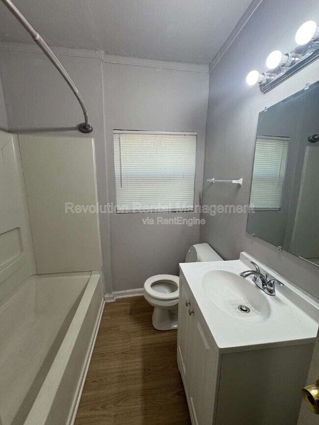 Building Photo - 2648 Joyce Ave