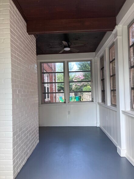 Building Photo - 4104 Patterson Ave