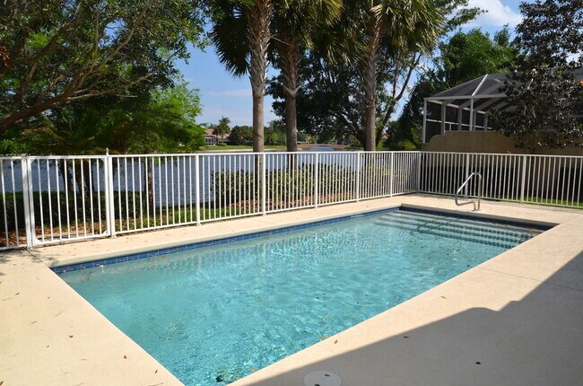 Building Photo - Nice 3 Bedroom / 2 Bath House with Private Pool in Gated VillageWalk of Lake Nona