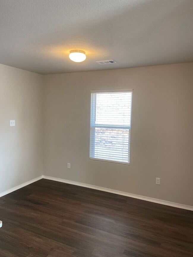 Building Photo - *MARCH MADNESS SPECIAL* BRAND NEW Three Be...