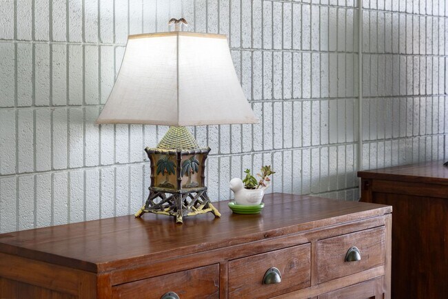 Building Photo - Mokuleia Sands #501 – Furnished 1BR/1BA | Ocean Views | Available Now