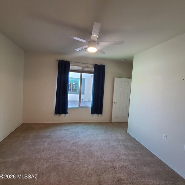 Building Photo - 14037 E Cariole St