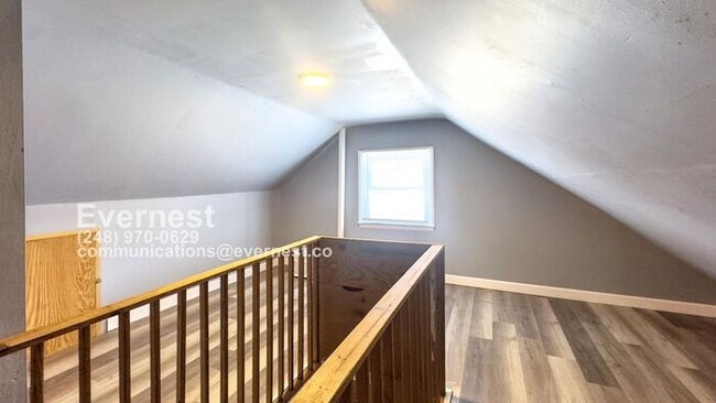 Building Photo - 2-Bedroom, 1-Bath Home in a Convenient Loc...