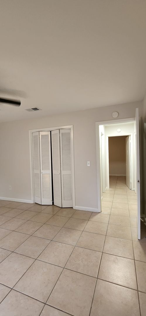 Building Photo - 2018-2020 Beverly Dr.