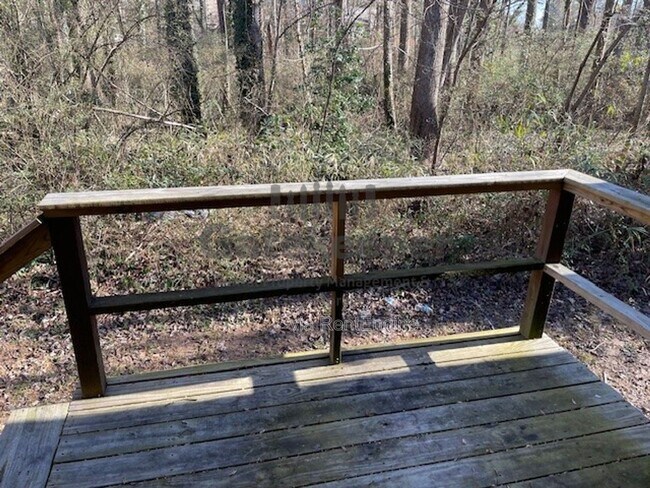 Building Photo - 333 Riverbrook Trail