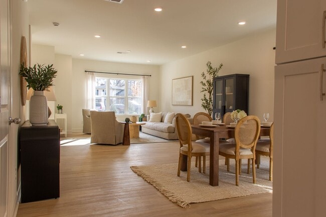 Building Photo - 5403 Toano Rd