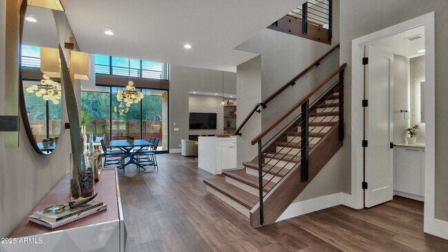 Building Photo - 6525 E Cave Creek Rd