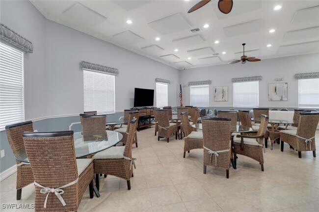 Building Photo - 7823 Regal Heron Cir