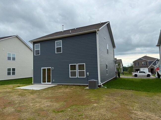 Building Photo - 600 Lyness Dr