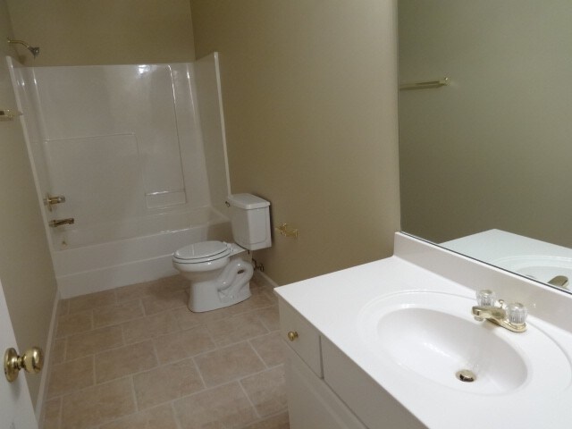 Building Photo - 5003 Peach Orchard Dr