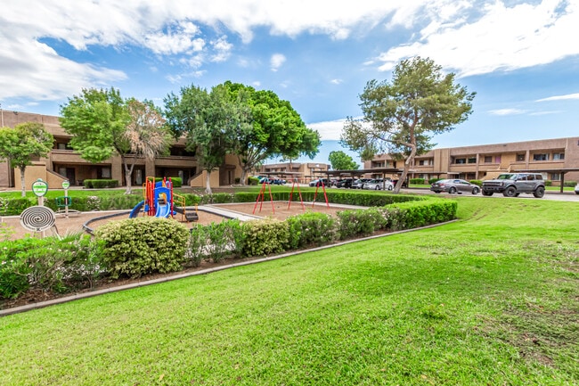 Building Photo - 3601 W Tierra Buena Ln