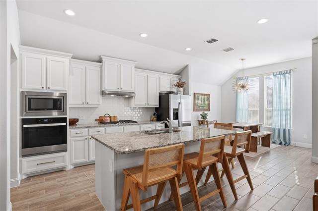 Building Photo - 1027 Moss Grv Trl