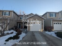 Building Photo - 870 Red Thistle View