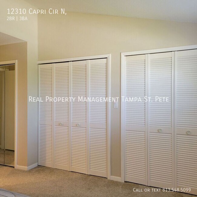 Building Photo - 12310 Capri Cir N