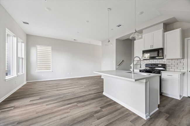 Building Photo - First Month at $1,999!