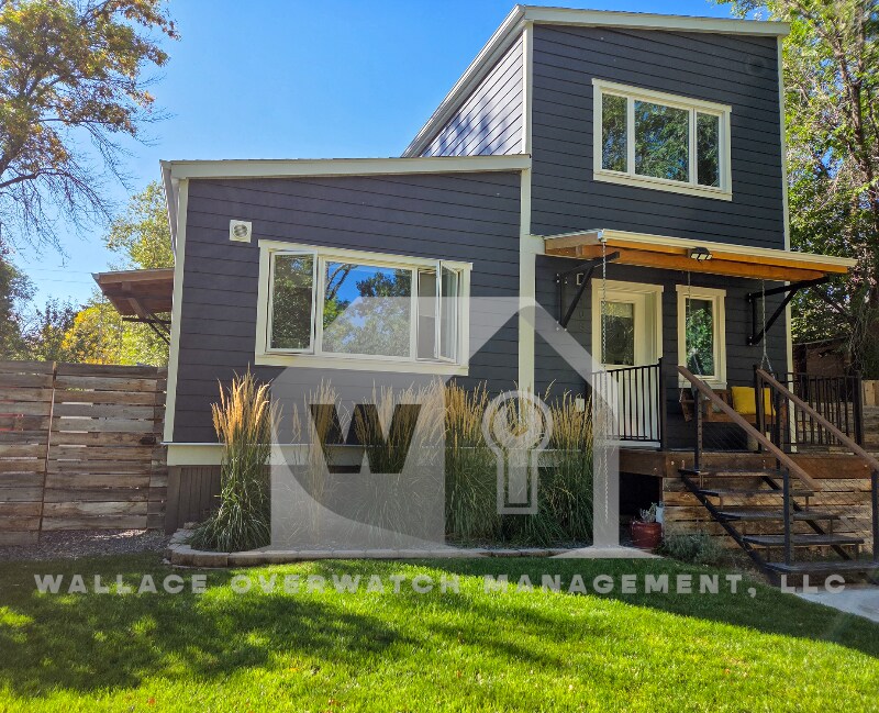 Building Photo - 108 3rd Ave E