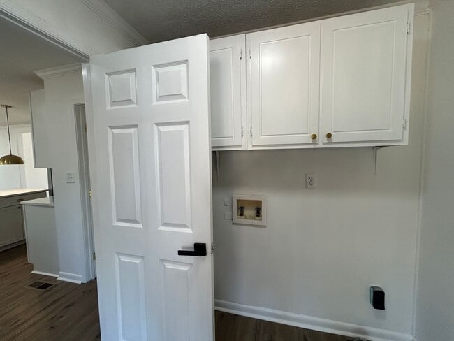 Building Photo - 59 Cricket Ln