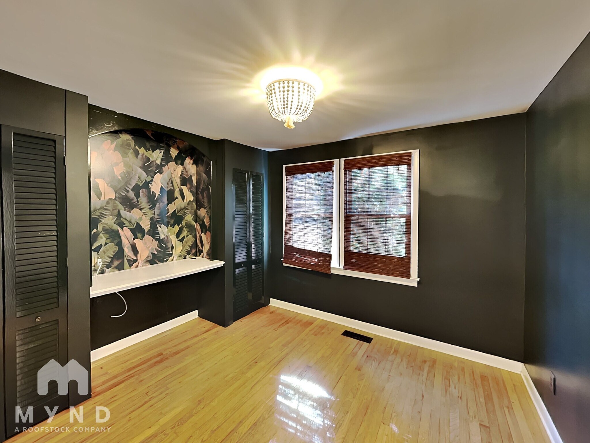 Building Photo - 3120 Skyland Dr NE