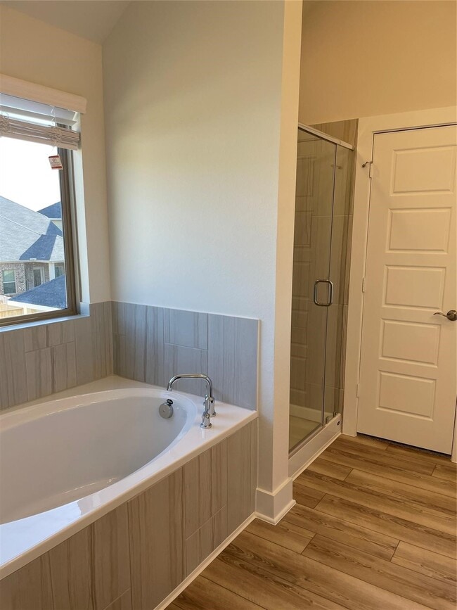 Building Photo - 10638 Whitejacket