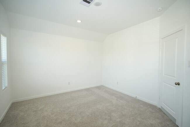 Building Photo - 6403 Periwinkle Blossom Ln